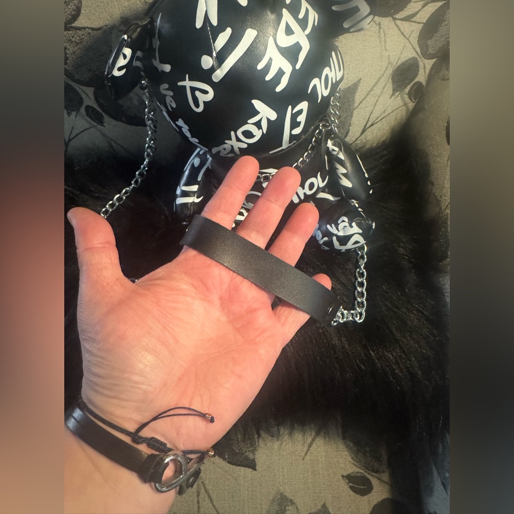 Women's Bag Korean Bear • Graffiti/Hip Hop Shoulder Bag •Unique Carrying Bag - Picture 6 of 7